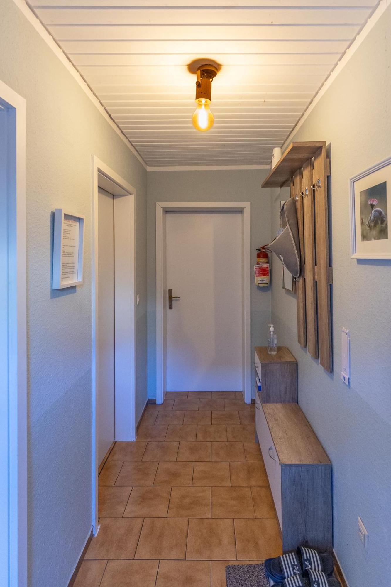 Elw, Sep. Eingang, Ueberdachte Terrasse, Naehe Backnang Althutte Exterior foto