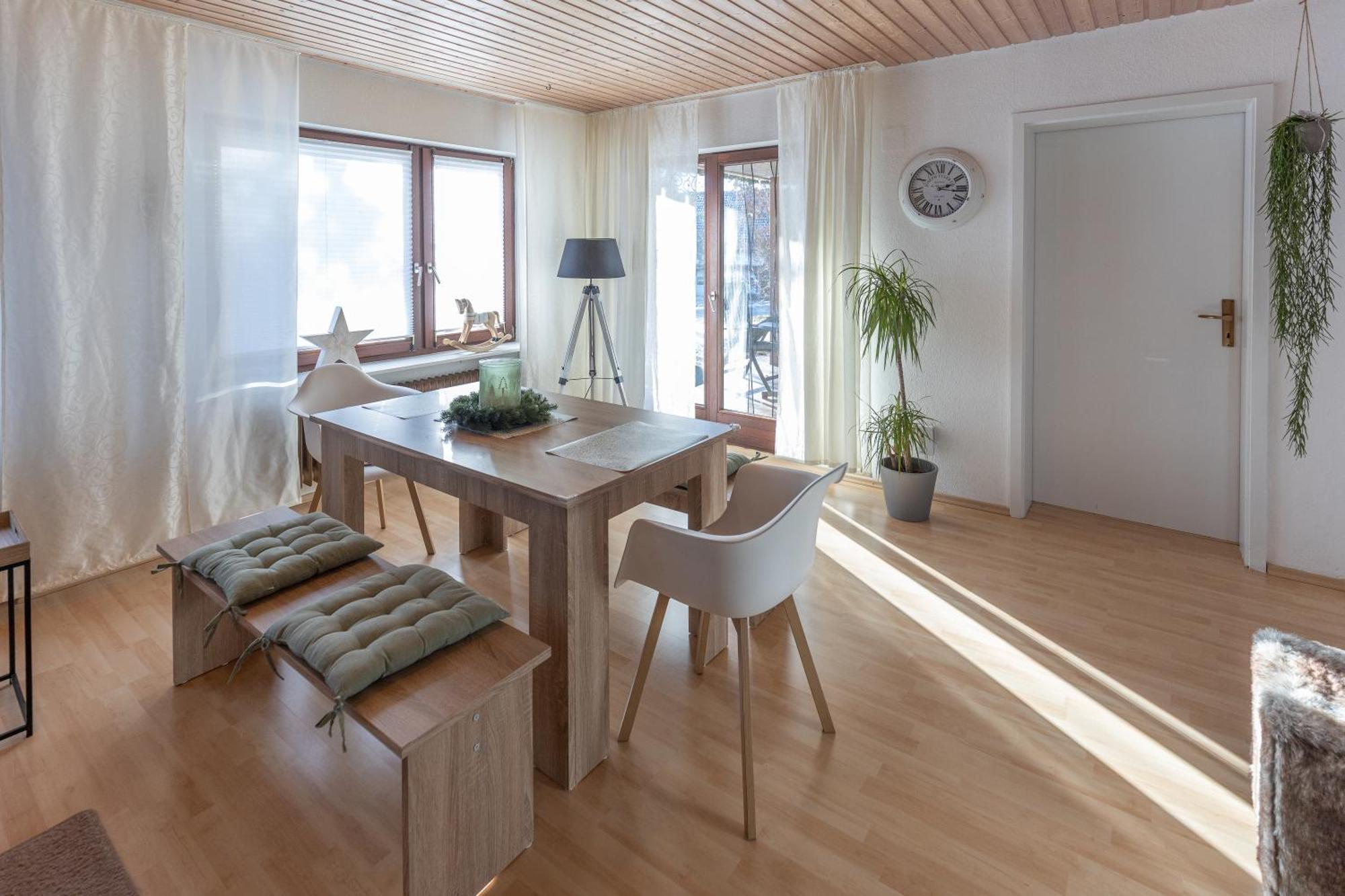 Elw, Sep. Eingang, Ueberdachte Terrasse, Naehe Backnang Althutte Exterior foto